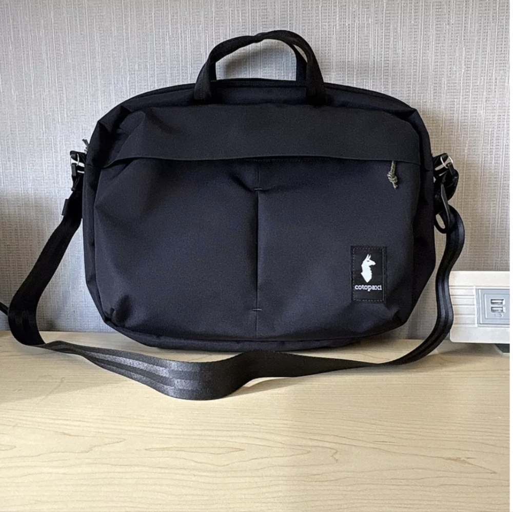 Cotopaxi Mente Messenger Bag with Adjustable Strap
